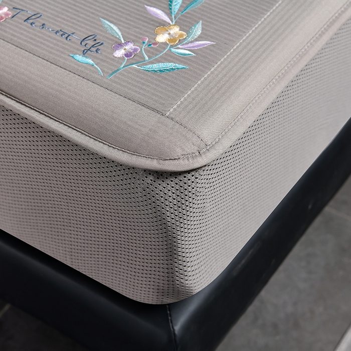 91家纺网 家纺一手货源 找家纺 小牛席业 2026新款小千鸟格-甜蜜夏日冰丝席系列（床笠款）凉席藤席冰藤席竹席空调席草席冰丝席豆豆席乳胶席三件 甜蜜夏日冰丝席-（床笠款)蓝色