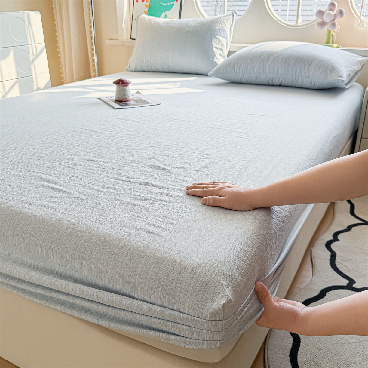 91家纺网 家纺一手货源 找家纺 雯豆家纺 2026春夏新款色织提花单层床笠三件套印花小清新卡通床罩 色织-湖水蓝