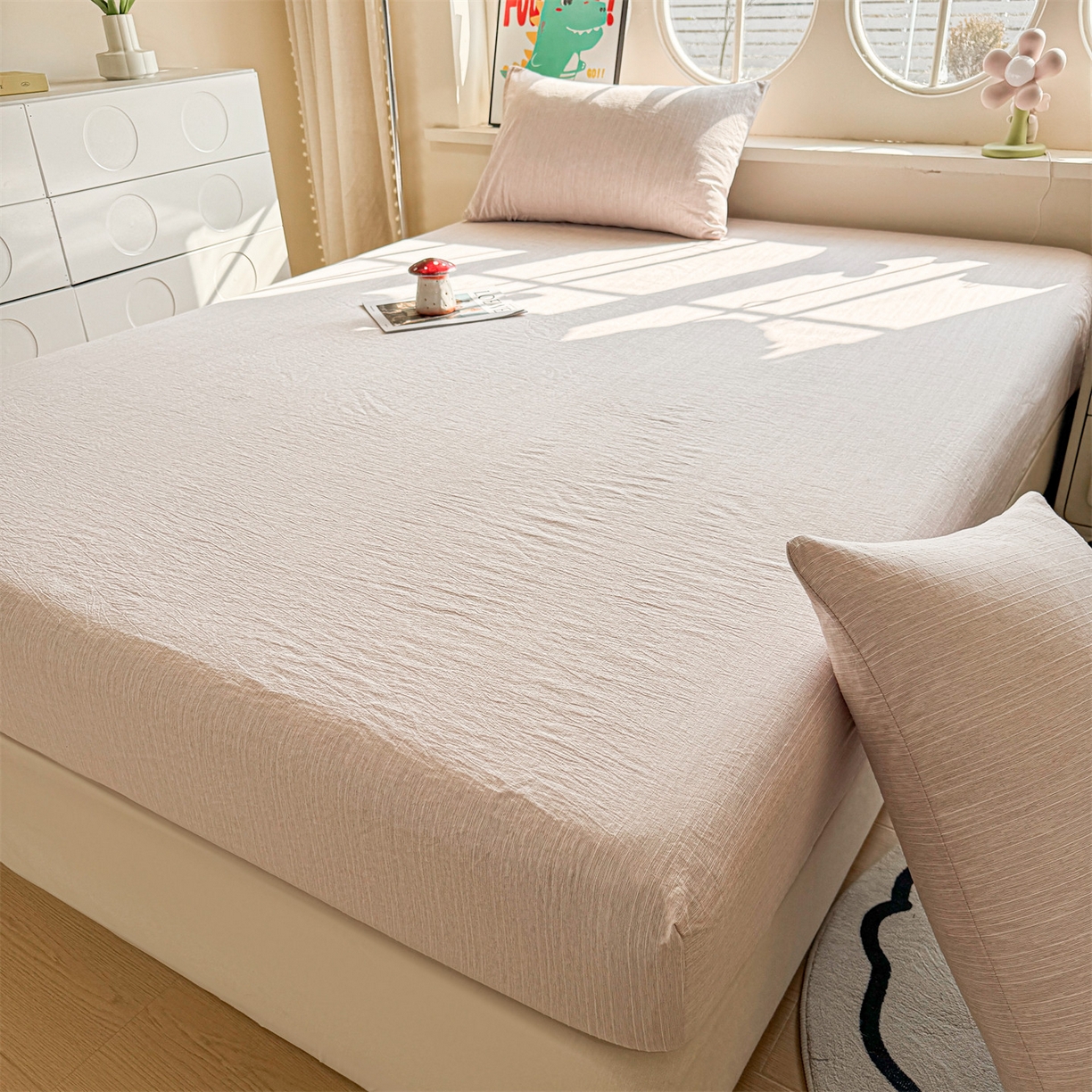 91家纺网 家纺一手货源 找家纺 雯豆家纺 2026春夏新款色织提花单层床笠三件套印花小清新卡通床罩 色织-玫瑰粉