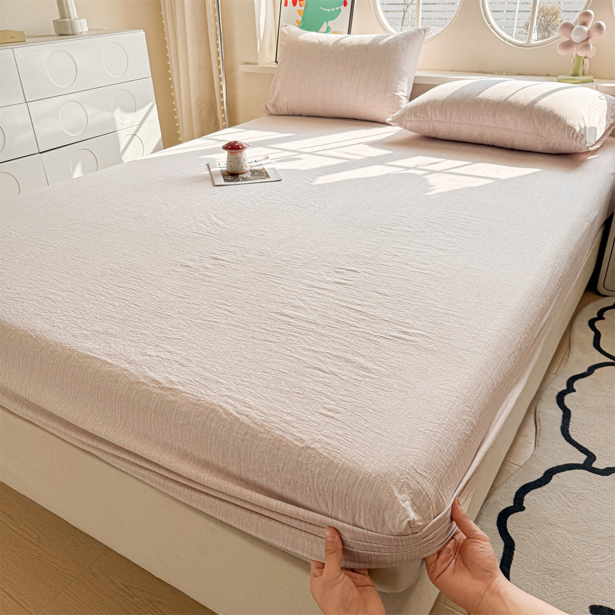 91家纺网 家纺一手货源 找家纺 雯豆家纺 2026春夏新款色织提花单层床笠三件套印花小清新卡通床罩 色织-玫瑰粉