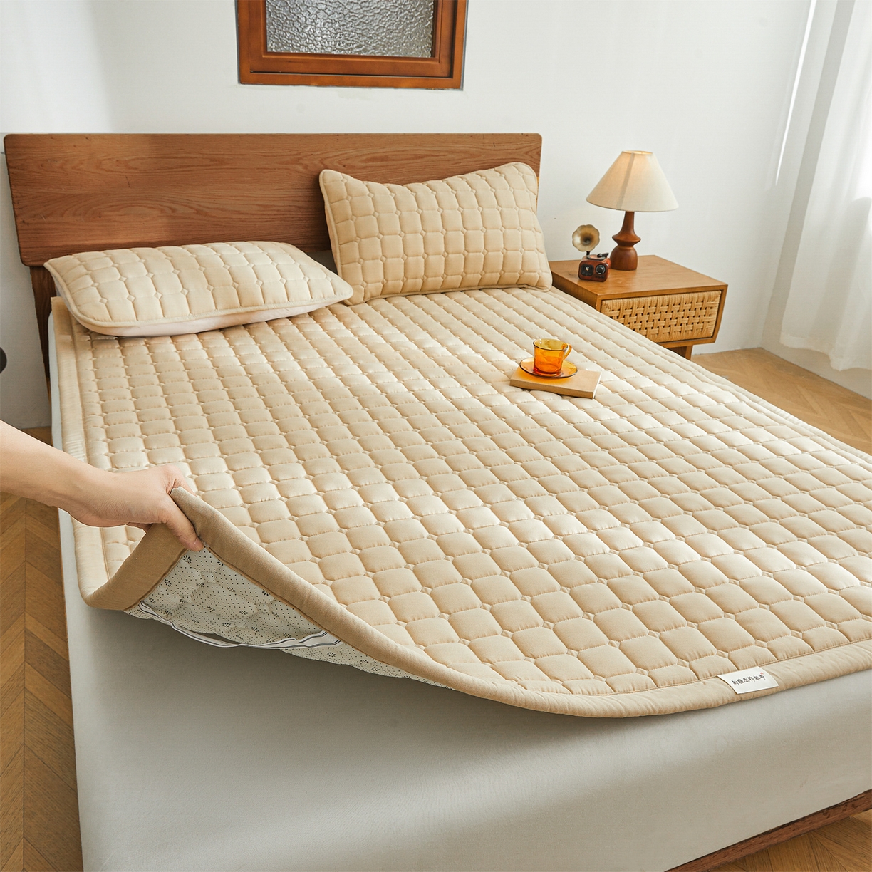 91家纺网 家纺一手货源 找家纺 雯豆家纺 2026春夏新款老粗布新疆棉花床垫床护垫加厚隔脏床垫遮盖物 老粗布-卡其