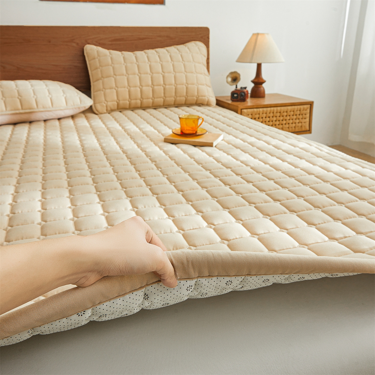 91家纺网 家纺一手货源 找家纺 雯豆家纺 2026春夏新款老粗布新疆棉花床垫床护垫加厚隔脏床垫遮盖物 老粗布-卡其