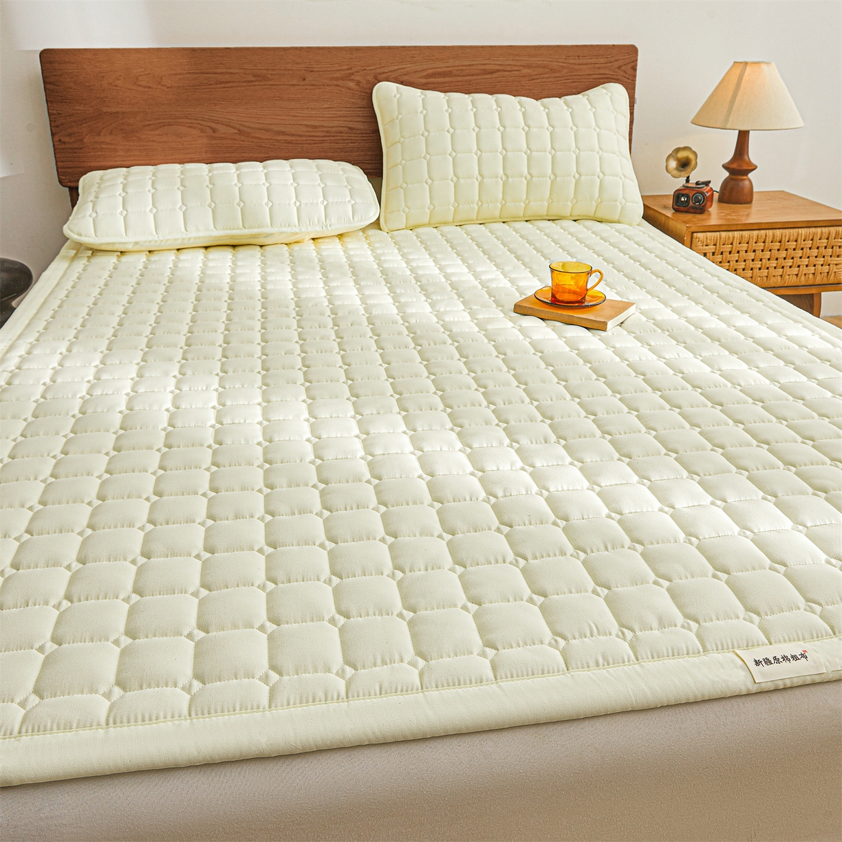 91家纺网 家纺一手货源 找家纺 雯豆家纺 2026春夏新款老粗布新疆棉花床垫床护垫加厚隔脏床垫遮盖物 老粗布-米白