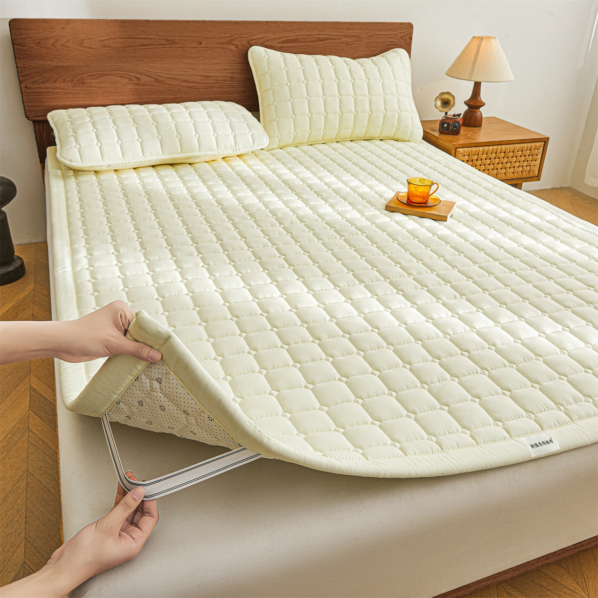 91家纺网 家纺一手货源 找家纺 雯豆家纺 2026春夏新款老粗布新疆棉花床垫床护垫加厚隔脏床垫遮盖物 老粗布-米白