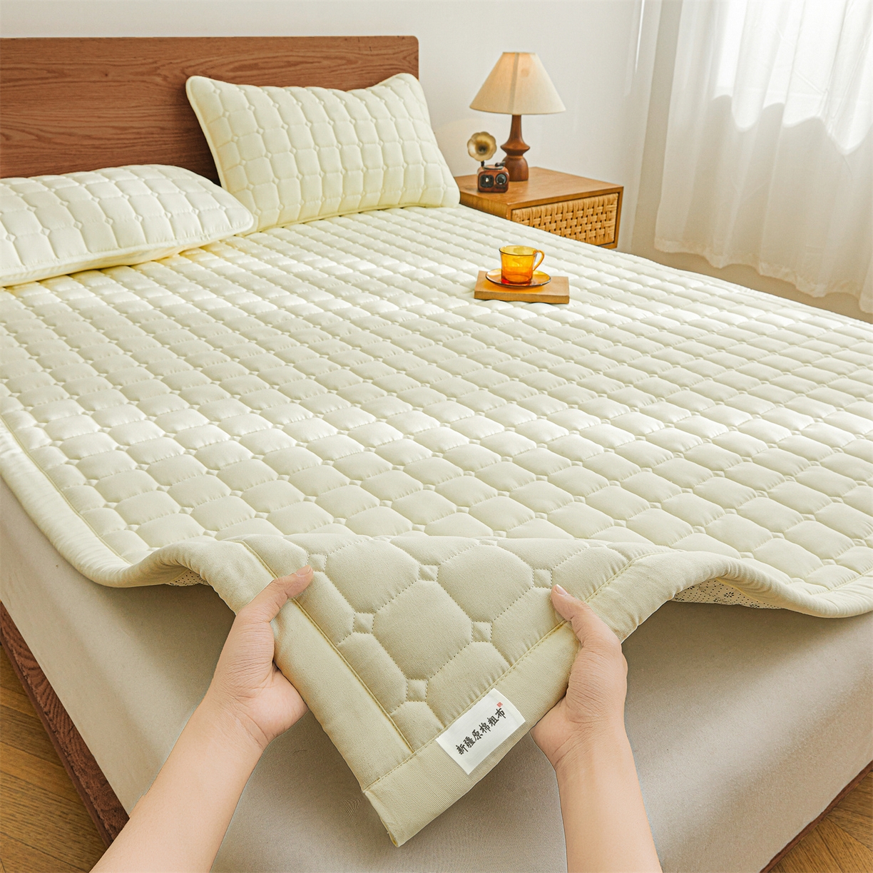91家纺网 家纺一手货源 找家纺 雯豆家纺 2026春夏新款老粗布新疆棉花床垫床护垫加厚隔脏床垫遮盖物 老粗布-米白