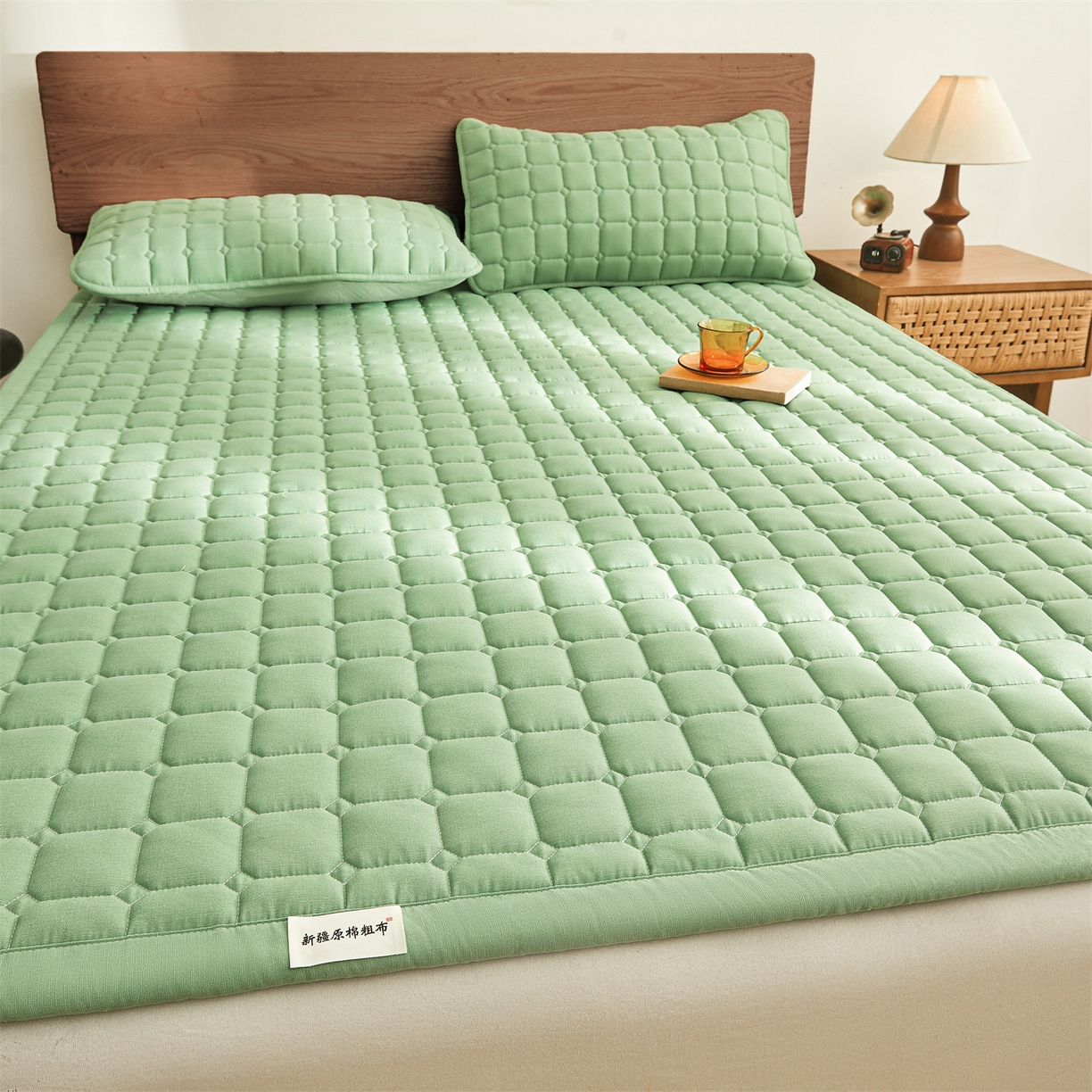91家纺网 家纺一手货源 找家纺 雯豆家纺 2026春夏新款老粗布新疆棉花床垫床护垫加厚隔脏床垫遮盖物 老粗布-清雅绿