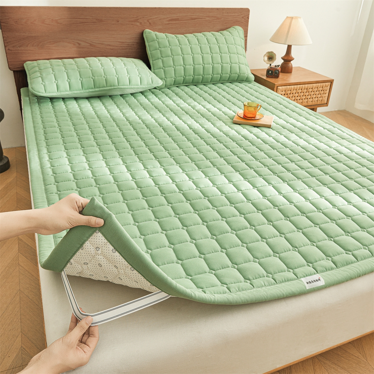 91家纺网 家纺一手货源 找家纺 雯豆家纺 2026春夏新款老粗布新疆棉花床垫床护垫加厚隔脏床垫遮盖物 老粗布-清雅绿