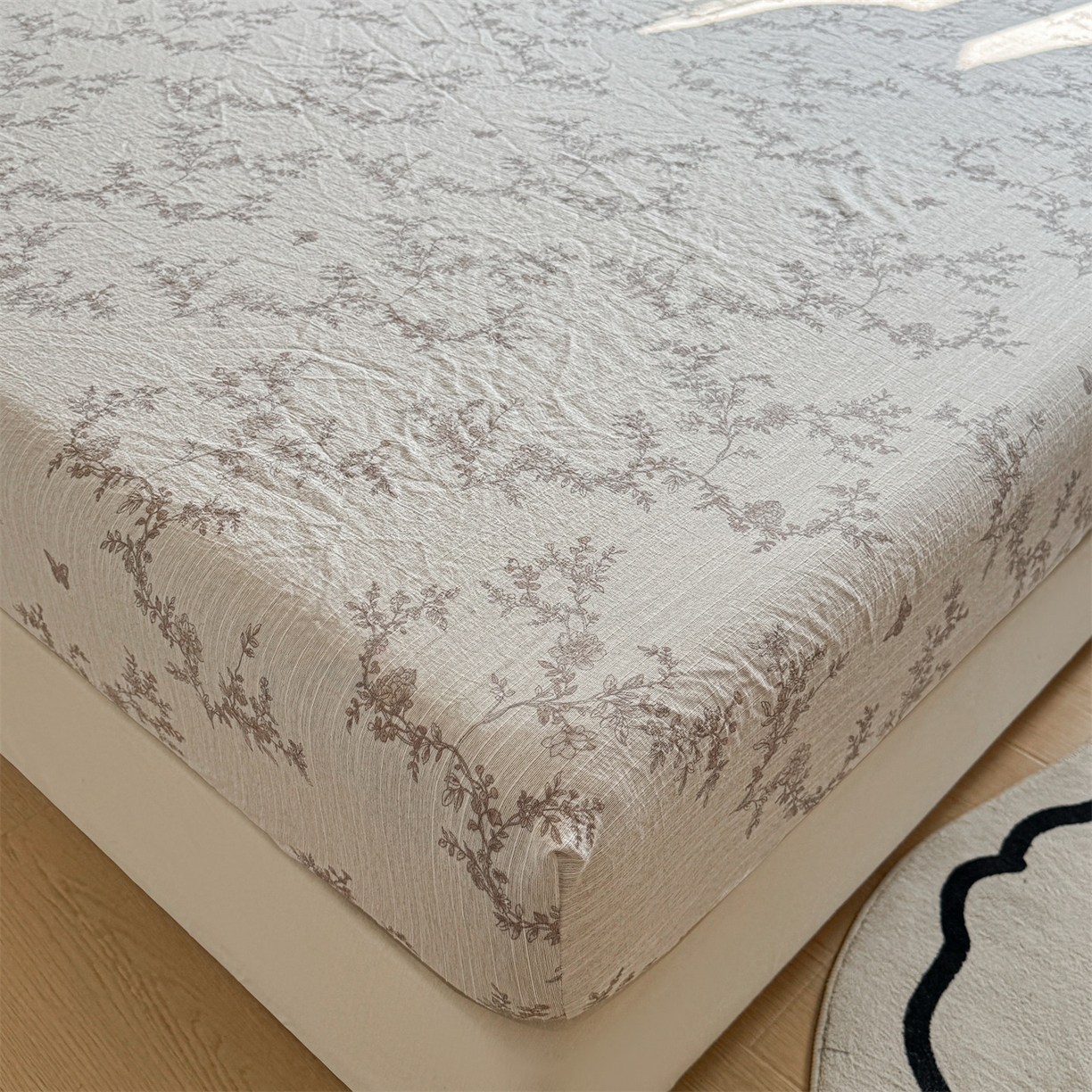 91家纺网 家纺一手货源 找家纺 雯豆家纺 2026春夏新款色织提花单层床笠三件套印花小清新卡通床罩 色织提花-蝶恋花