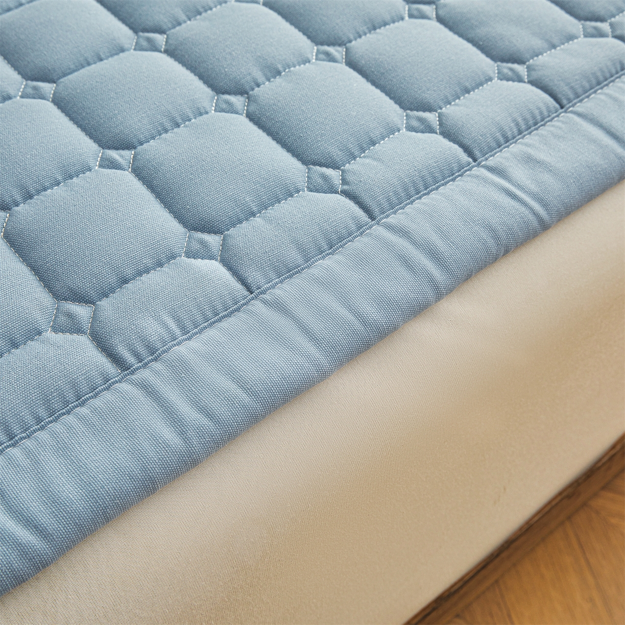 91家纺网 家纺一手货源 找家纺 雯豆家纺 2026春夏新款老粗布新疆棉花床垫床护垫加厚隔脏床垫遮盖物 老粗布-天蓝