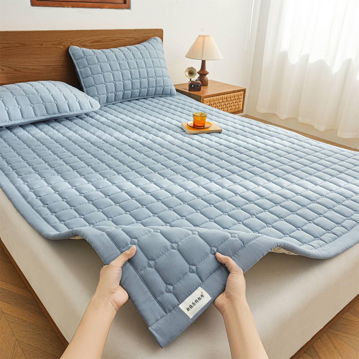 91家纺网 家纺一手货源 找家纺 雯豆家纺 2026春夏新款老粗布新疆棉花床垫床护垫加厚隔脏床垫遮盖物 老粗布-天蓝