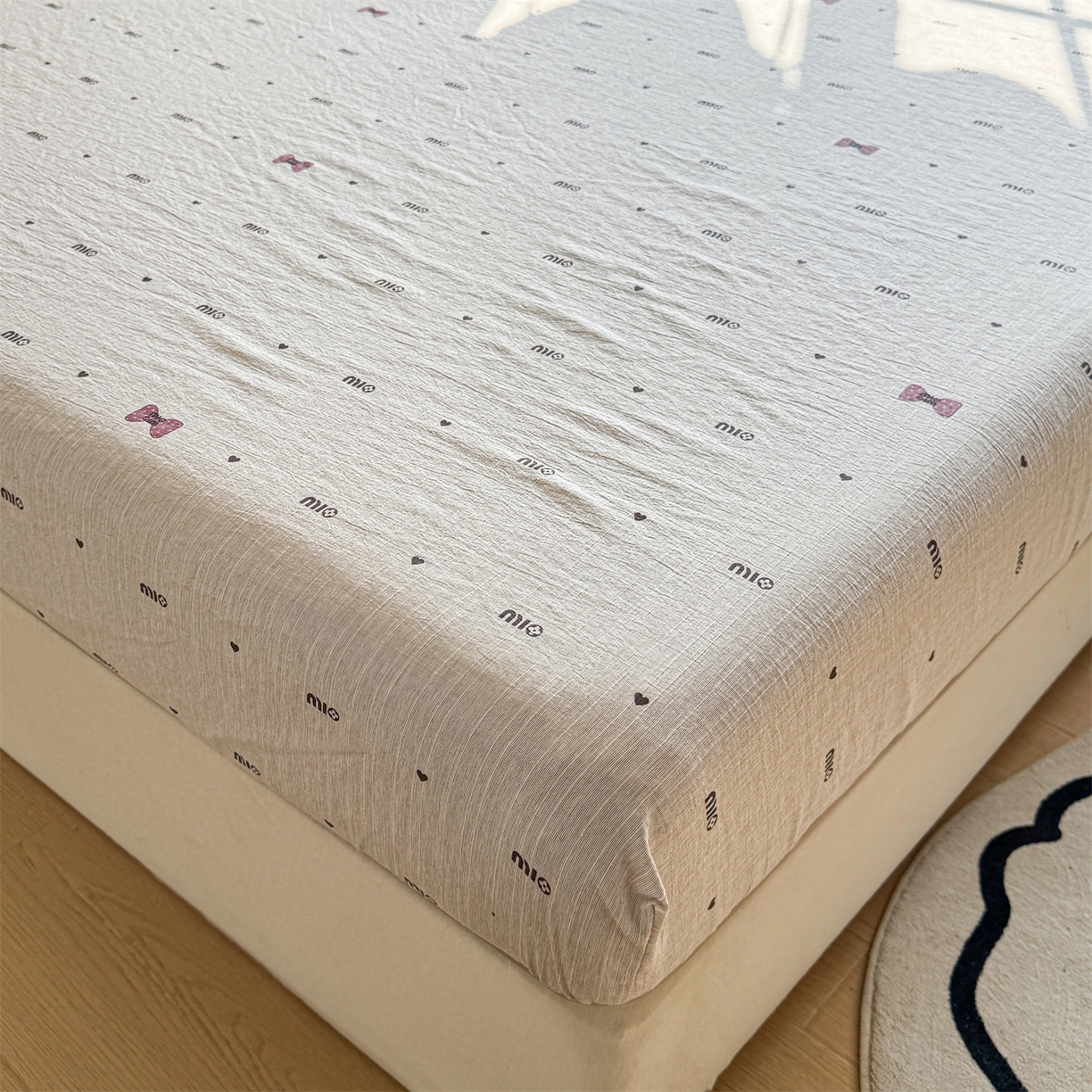 91家纺网 家纺一手货源 找家纺 雯豆家纺 2026春夏新款色织提花单层床笠三件套印花小清新卡通床罩 色织提花-敏敏