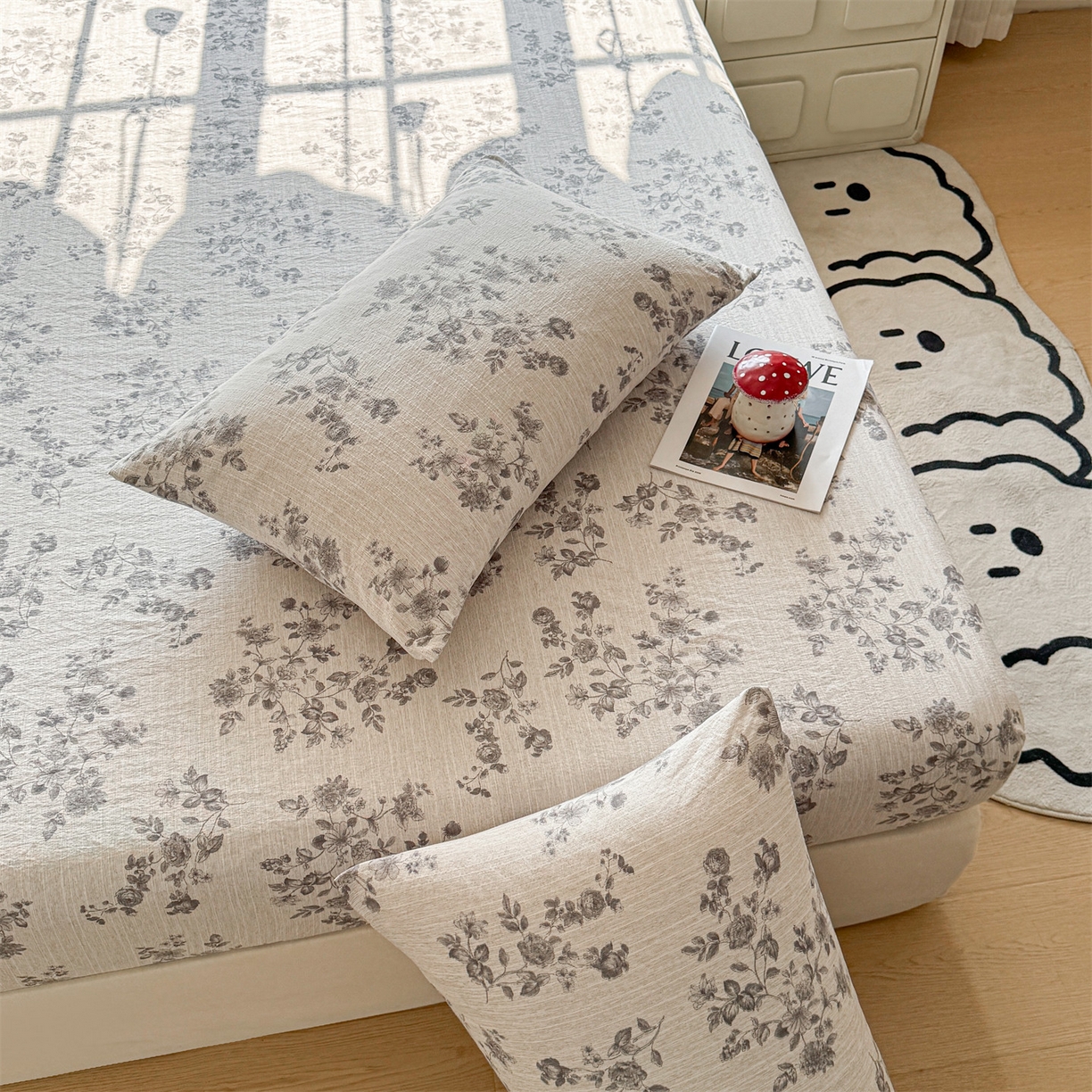 91家纺网 家纺一手货源 找家纺 雯豆家纺 2026春夏新款色织提花单层床笠三件套印花小清新卡通床罩 色织提花-素锦灰