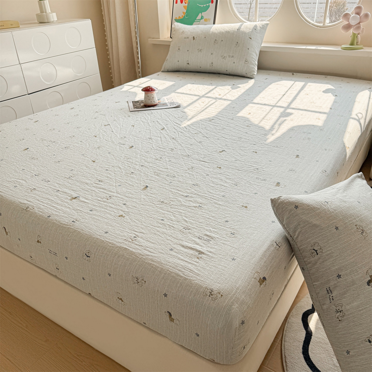 91家纺网 家纺一手货源 找家纺 雯豆家纺 2026春夏新款色织提花单层床笠三件套印花小清新卡通床罩 色织提花-星星狗