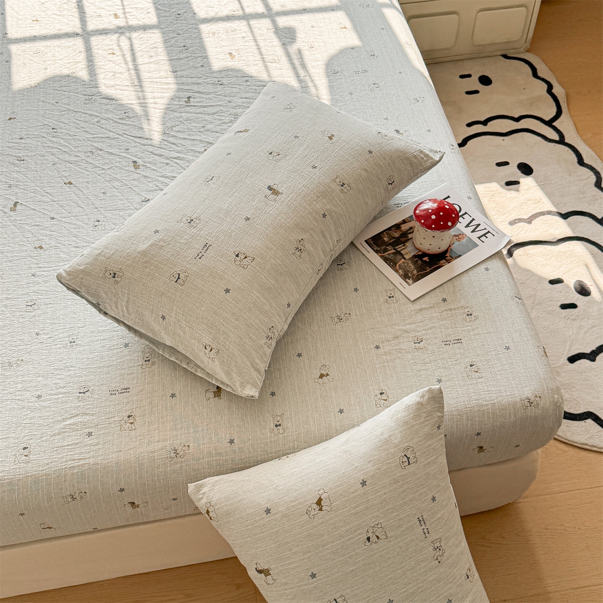 91家纺网 家纺一手货源 找家纺 雯豆家纺 2026春夏新款色织提花单层床笠三件套印花小清新卡通床罩 色织提花-星星狗