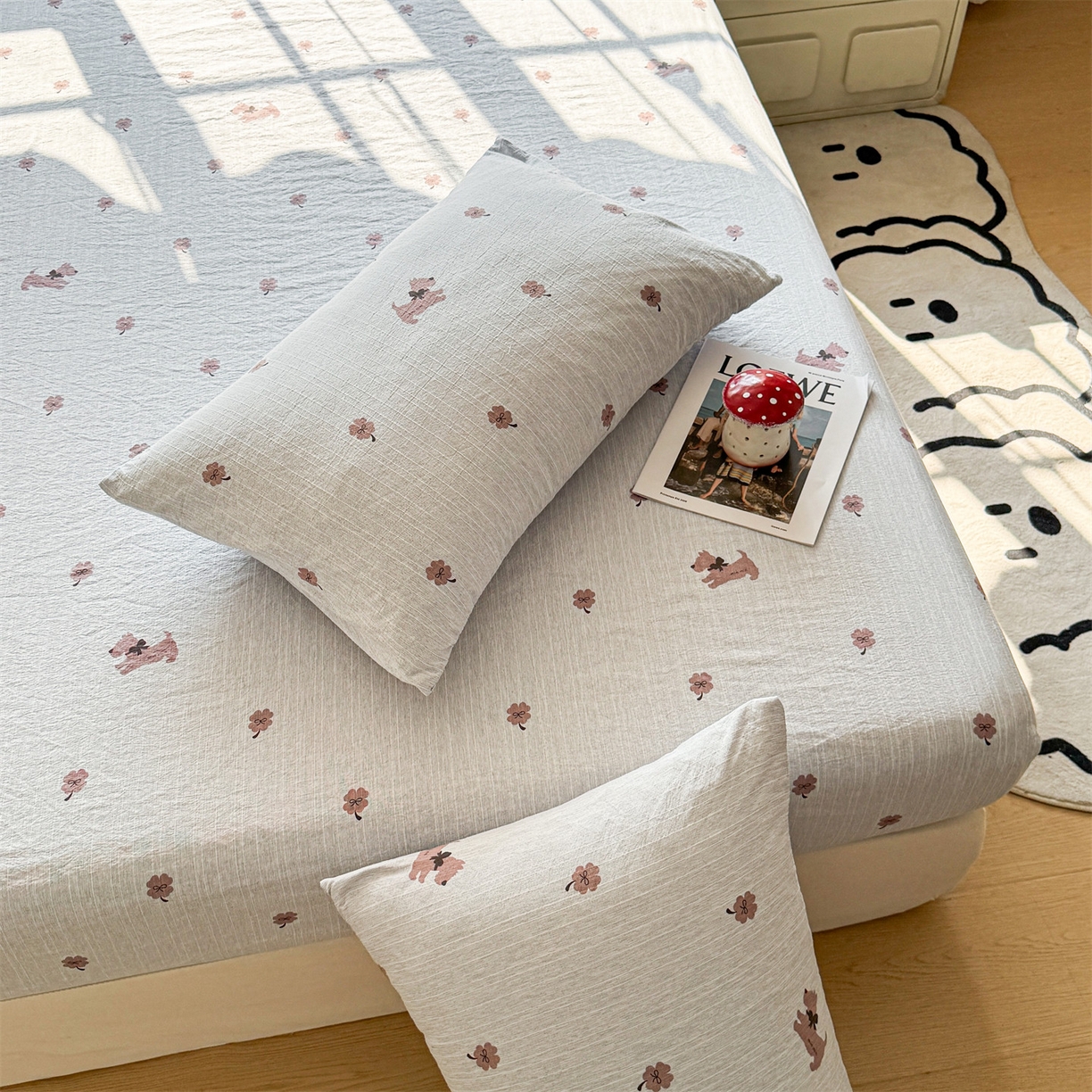 91家纺网 家纺一手货源 找家纺 雯豆家纺 2026春夏新款色织提花单层床笠三件套印花小清新卡通床罩 色织提花-幸运狗