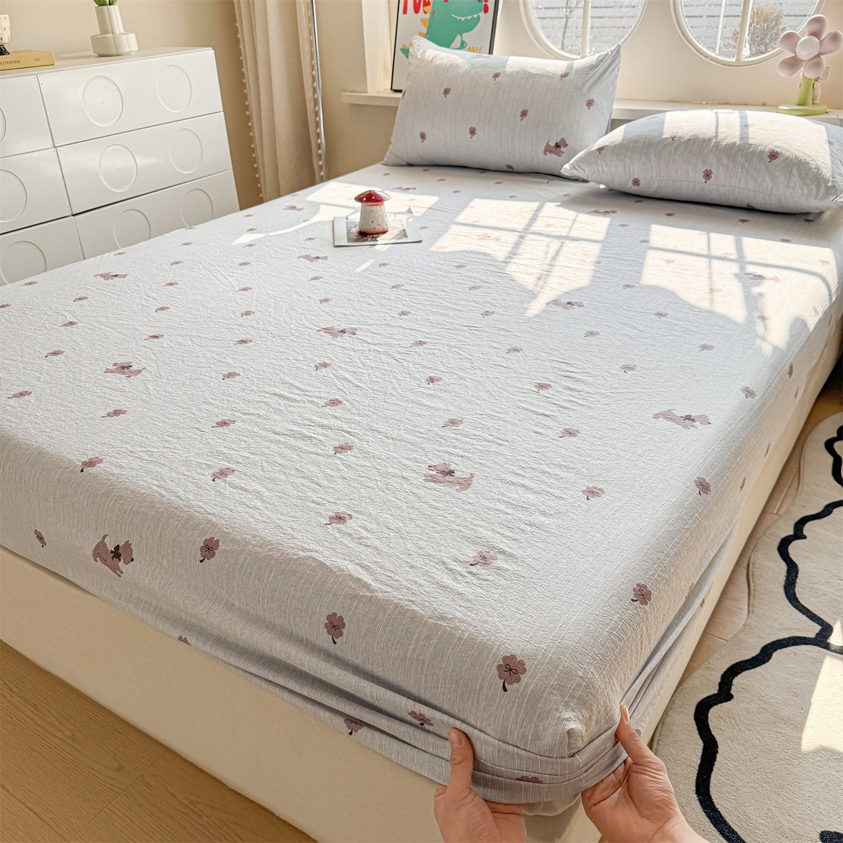 91家纺网 家纺一手货源 找家纺 雯豆家纺 2026春夏新款色织提花单层床笠三件套印花小清新卡通床罩 色织提花-幸运狗