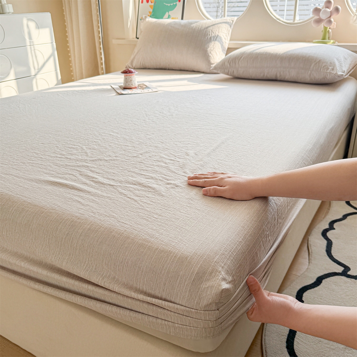 91家纺网 家纺一手货源 找家纺 雯豆家纺 2026春夏新款色织提花单层床笠三件套印花小清新卡通床罩 色织提花-烟茶