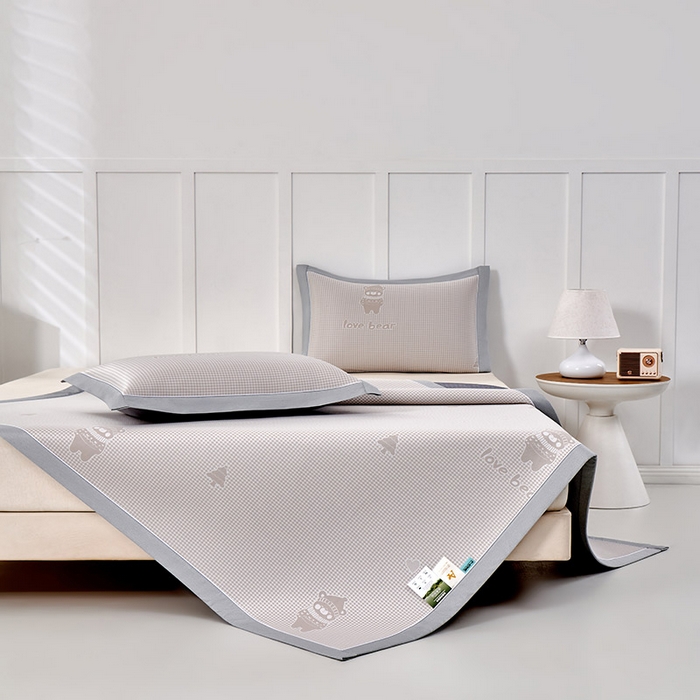 91家纺网 家纺一手货源 找家纺 小牛席业 2026新款【实拍风格】双PE高凉感-韩版小熊提花冰丝席凉席竹席藤席冰藤席乳胶席豆豆席 香槟