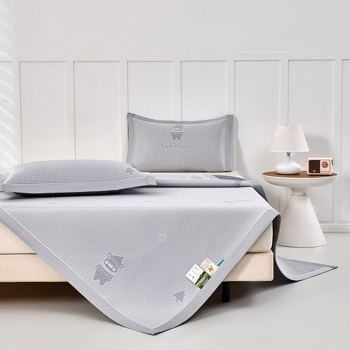 91家纺网 家纺一手货源 找家纺 （总）小牛席业 2026新款【实拍风格】双PE高凉感-韩版小熊提花冰丝席凉席竹席藤席冰藤席乳胶席豆豆席