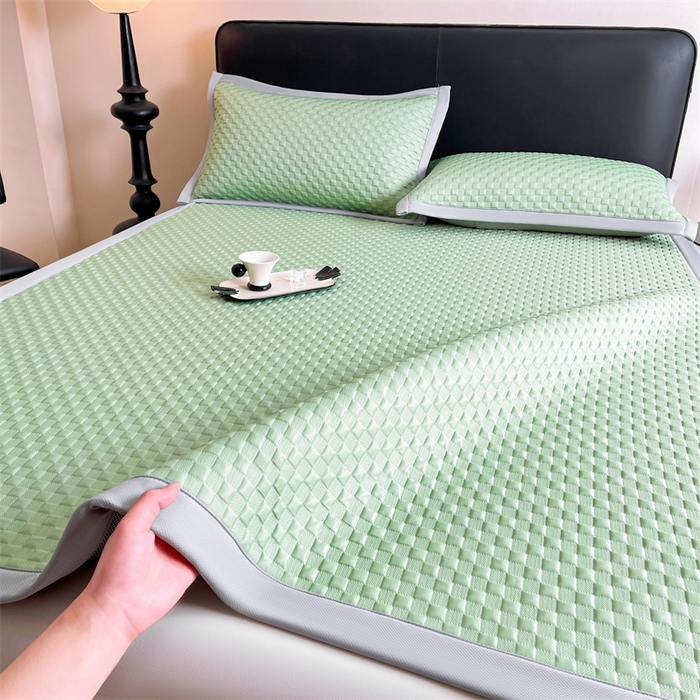 91家纺网 家纺一手货源 找家纺 雯豆家纺 2026新款A类PE凉席三件套冰豆豆席A类纯色凉豆豆席子可水洗空调软席 方格款-清新绿