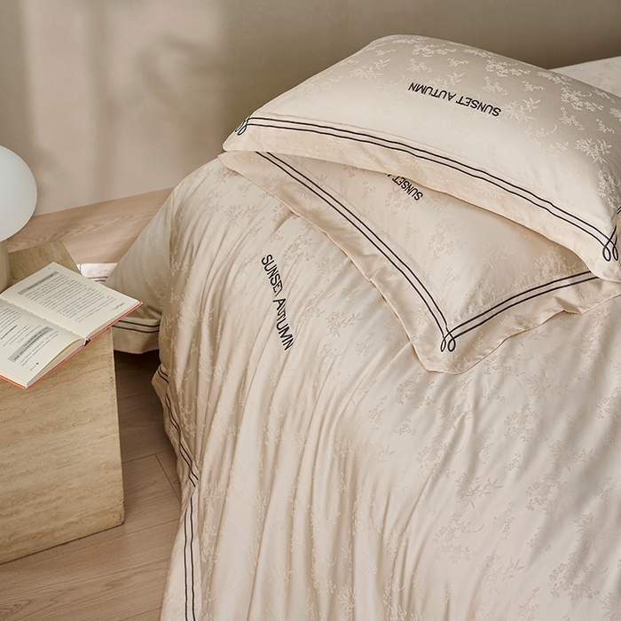 91家纺网 家纺一手货源 找家纺 诗黛尔 2026春夏新款天棉缎刺绣-新竹韵系列 新竹韵-浅米金