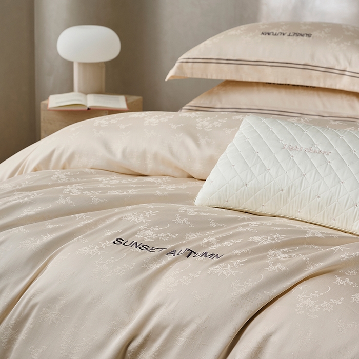 91家纺网 家纺一手货源 找家纺 诗黛尔 2026春夏新款天棉缎刺绣-新竹韵系列 新竹韵-浅米金