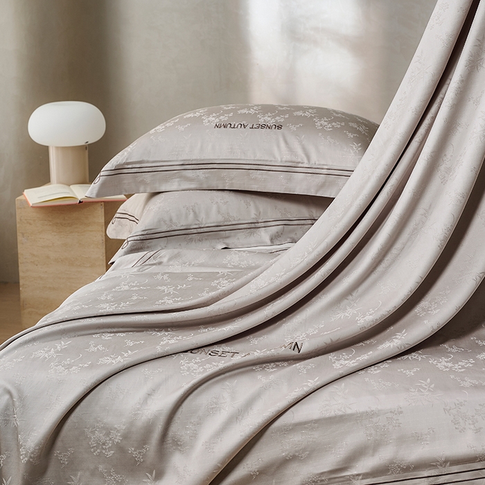 91家纺网 家纺一手货源 找家纺 诗黛尔 2026春夏新款天棉缎刺绣-新竹韵系列 新竹韵-新芯灰