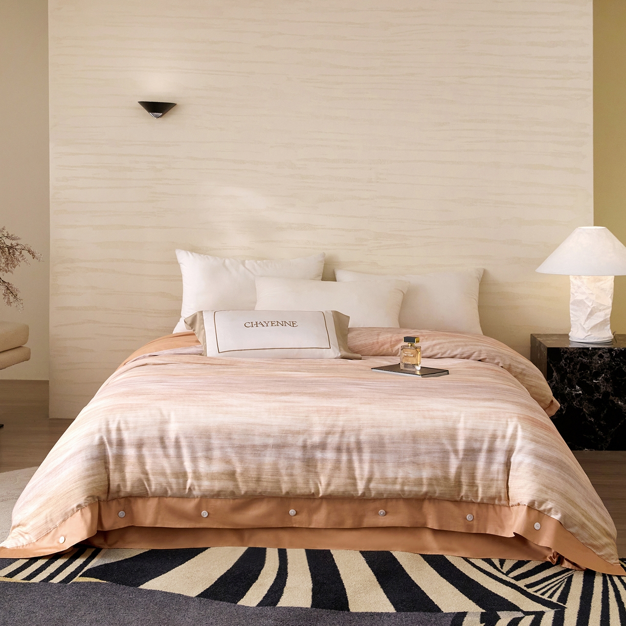 91家纺网 家纺一手货源 找家纺 梧桐树 2026新款60支长绒棉纯棉宽边纽扣系列四件套 N601摩卡桔