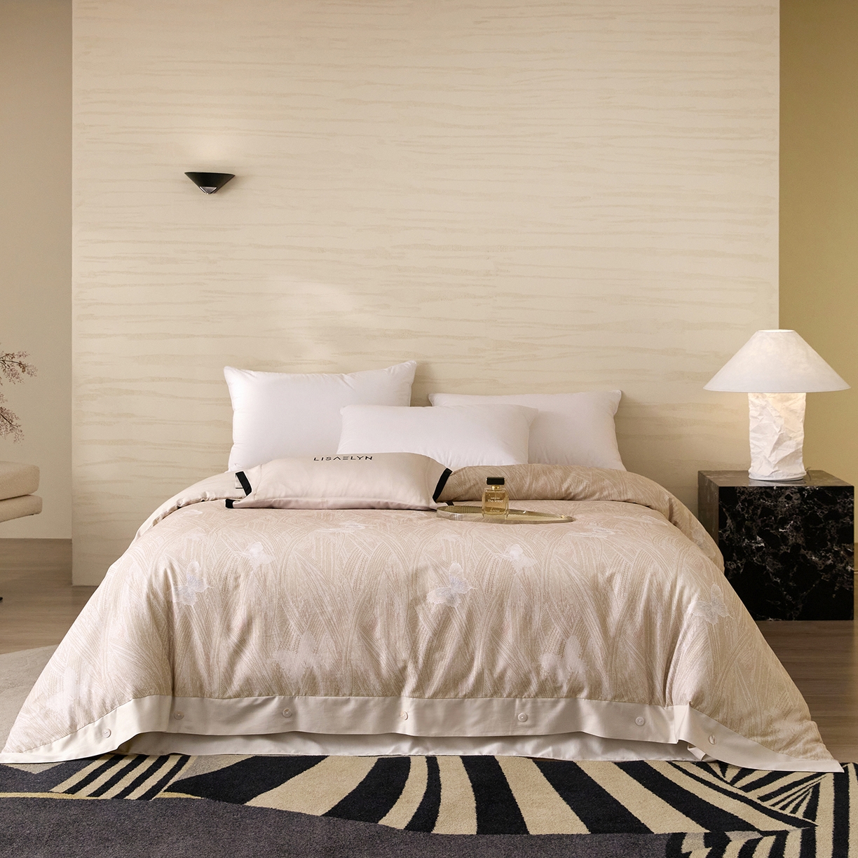 91家纺网 家纺一手货源 找家纺 梧桐树 2026新款60支长绒棉纯棉宽边纽扣系列四件套 N603洛可咖