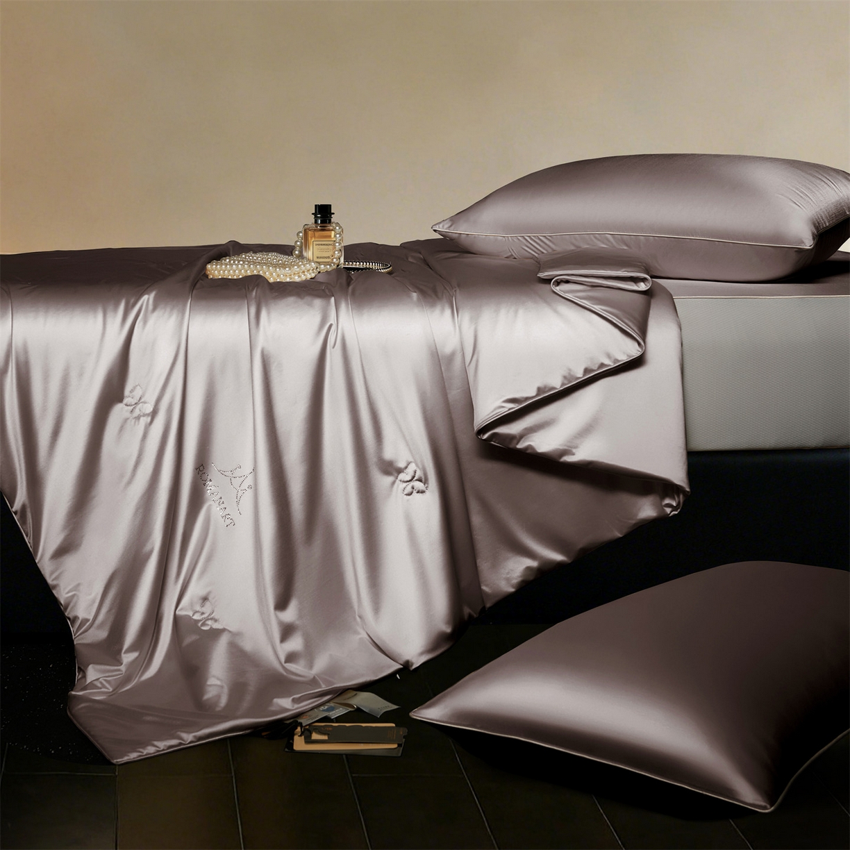 91家纺网 家纺一手货源 找家纺 鸣升家纺 2026新款100%蚕丝夏凉被可水洗柞蚕丝夏被被子被芯蚕丝被空调被蚕丝夏被桑蚕丝被 豆沙