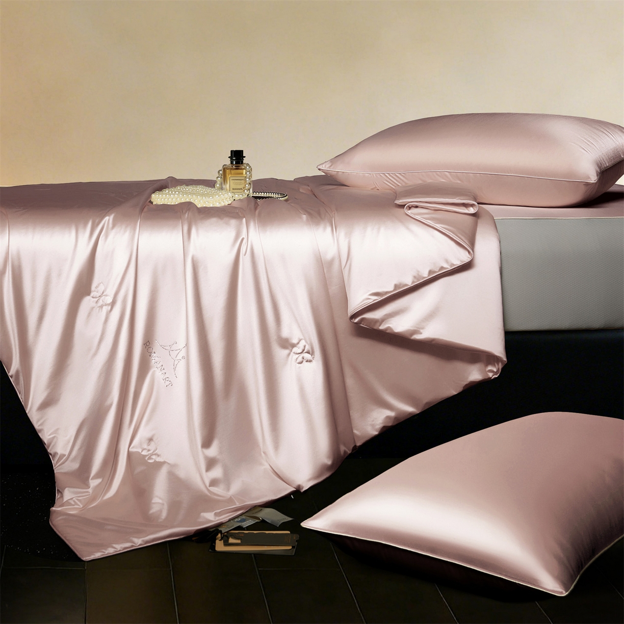 91家纺网 家纺一手货源 找家纺 鸣升家纺 2026新款100%蚕丝夏凉被可水洗柞蚕丝夏被被子被芯蚕丝被空调被蚕丝夏被桑蚕丝被 粉色