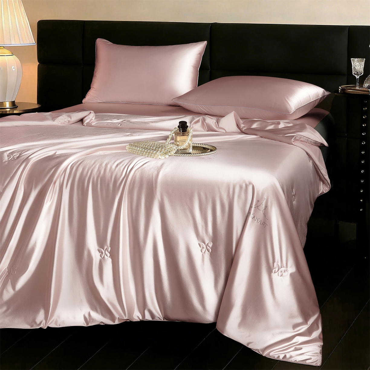 91家纺网 家纺一手货源 找家纺 鸣升家纺 2026新款100%蚕丝夏凉被可水洗柞蚕丝夏被被子被芯蚕丝被空调被蚕丝夏被桑蚕丝被 粉色