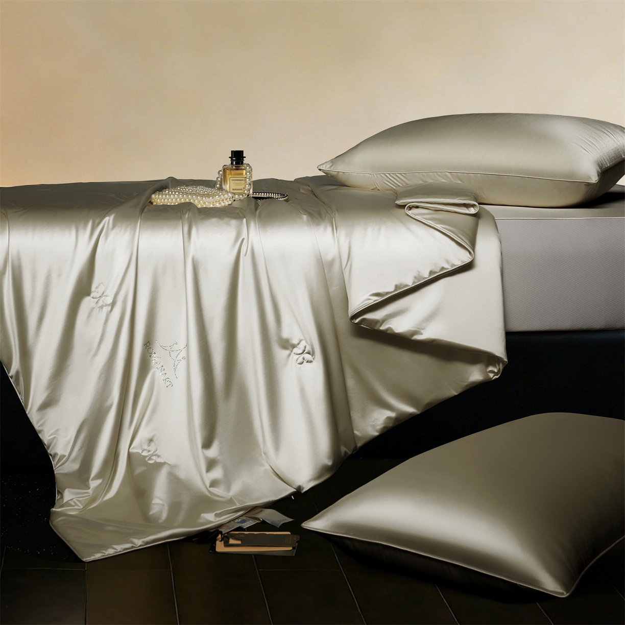 91家纺网 家纺一手货源 找家纺 鸣升家纺 2026新款100%蚕丝夏凉被可水洗柞蚕丝夏被被子被芯蚕丝被空调被蚕丝夏被桑蚕丝被 卡其色