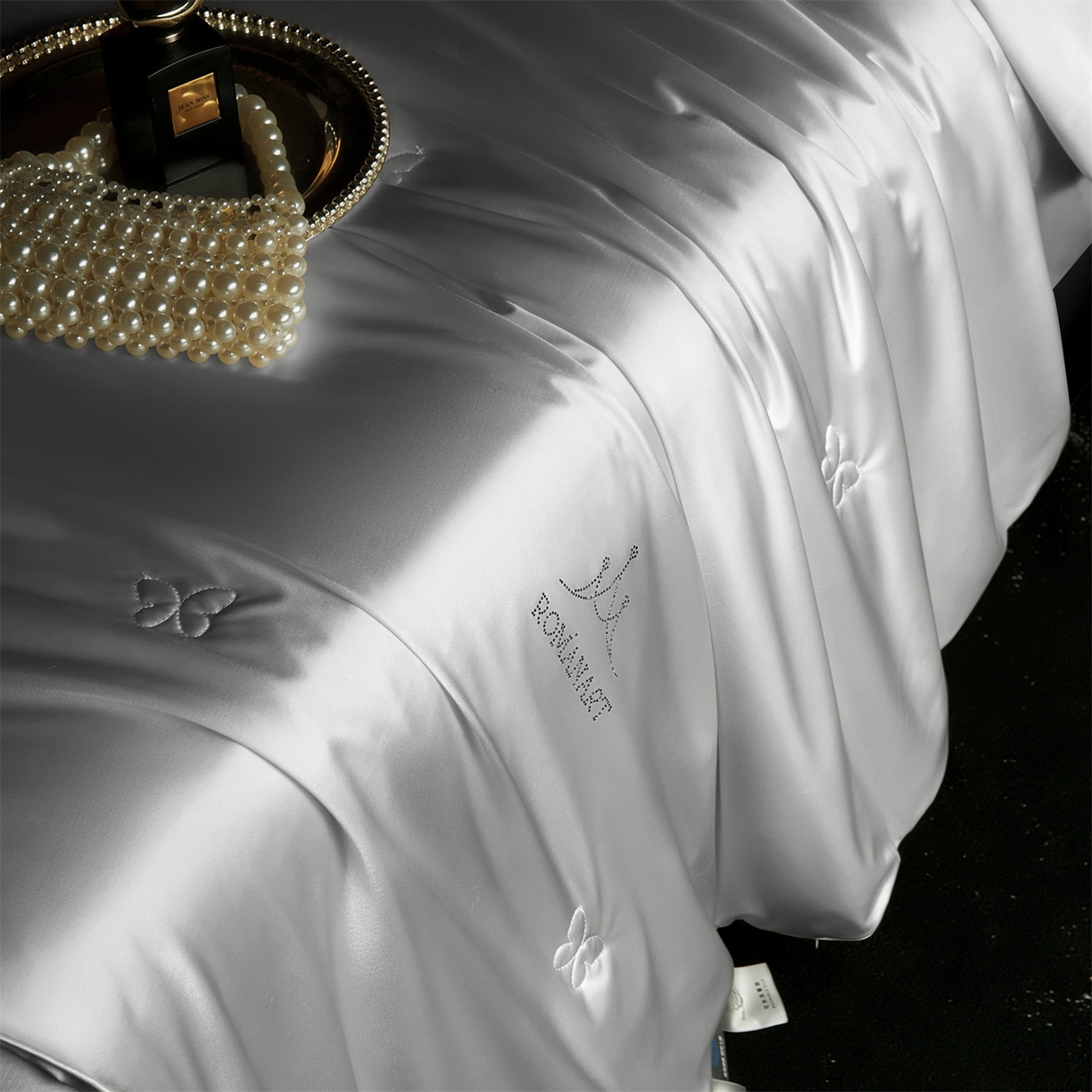 91家纺网 家纺一手货源 找家纺 鸣升家纺 2026新款100%蚕丝夏凉被可水洗柞蚕丝夏被被子被芯蚕丝被空调被蚕丝夏被桑蚕丝被 灰色