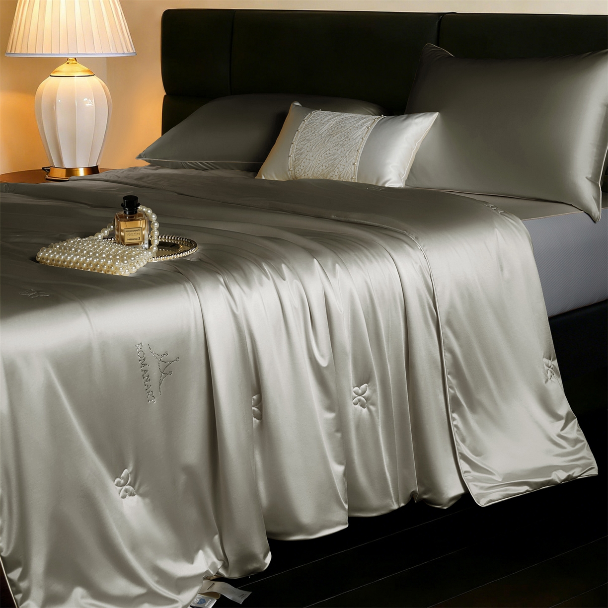 91家纺网 家纺一手货源 找家纺 鸣升家纺 2026新款100%蚕丝夏凉被可水洗柞蚕丝夏被被子被芯蚕丝被空调被蚕丝夏被桑蚕丝被 卡其色