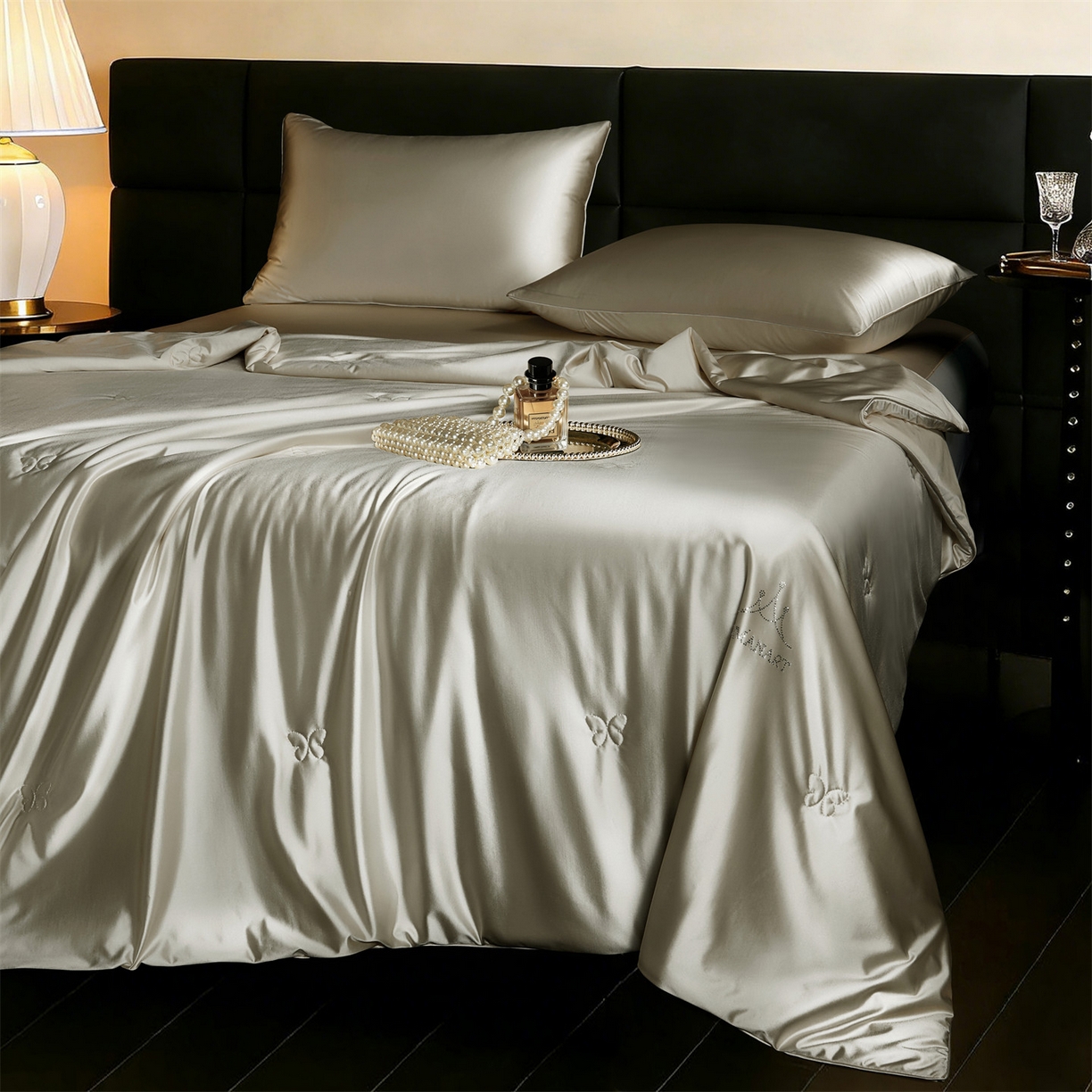 91家纺网 家纺一手货源 找家纺 鸣升家纺 2026新款100%蚕丝夏凉被可水洗柞蚕丝夏被被子被芯蚕丝被空调被蚕丝夏被桑蚕丝被 卡其色