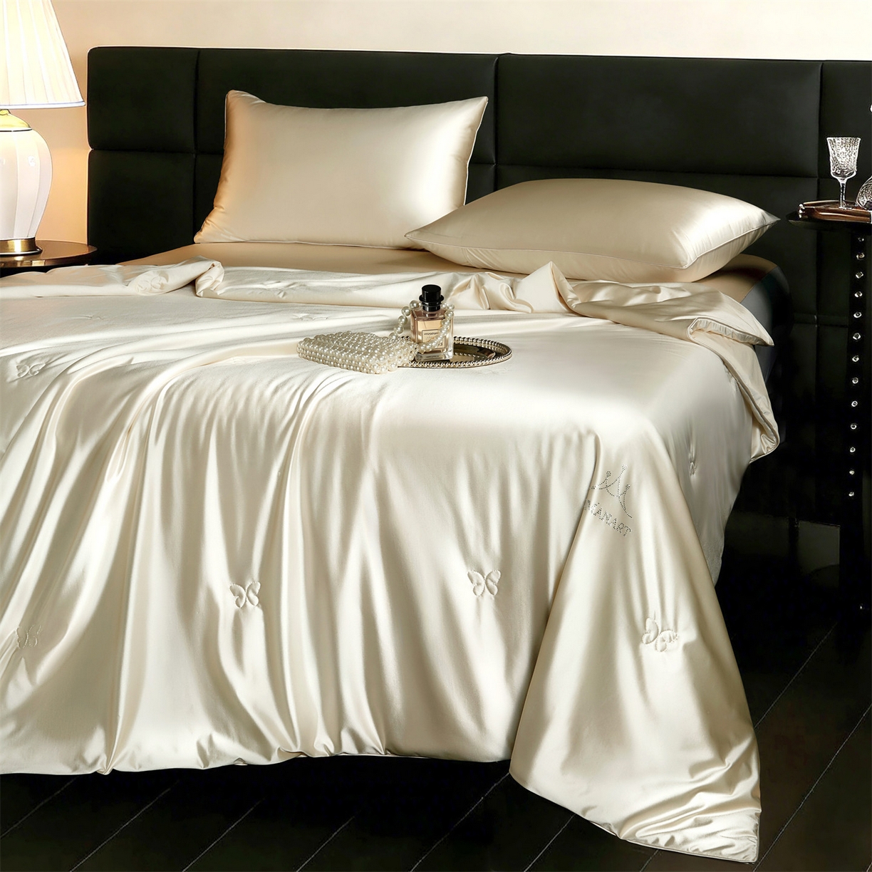 91家纺网 家纺一手货源 找家纺 鸣升家纺 2026新款100%蚕丝夏凉被可水洗柞蚕丝夏被被子被芯蚕丝被空调被蚕丝夏被桑蚕丝被 香槟