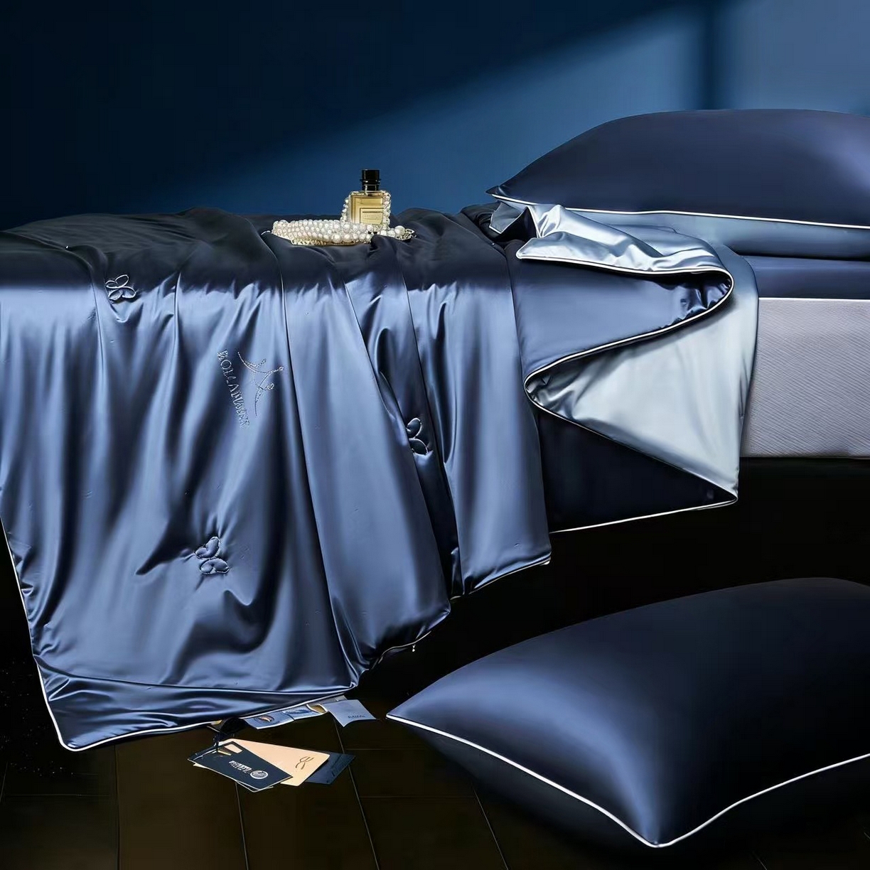 91家纺网 家纺一手货源 找家纺 鸣升家纺 2026新款100%蚕丝夏凉被可水洗柞蚕丝夏被被子被芯蚕丝被空调被蚕丝夏被桑蚕丝被 蓝色