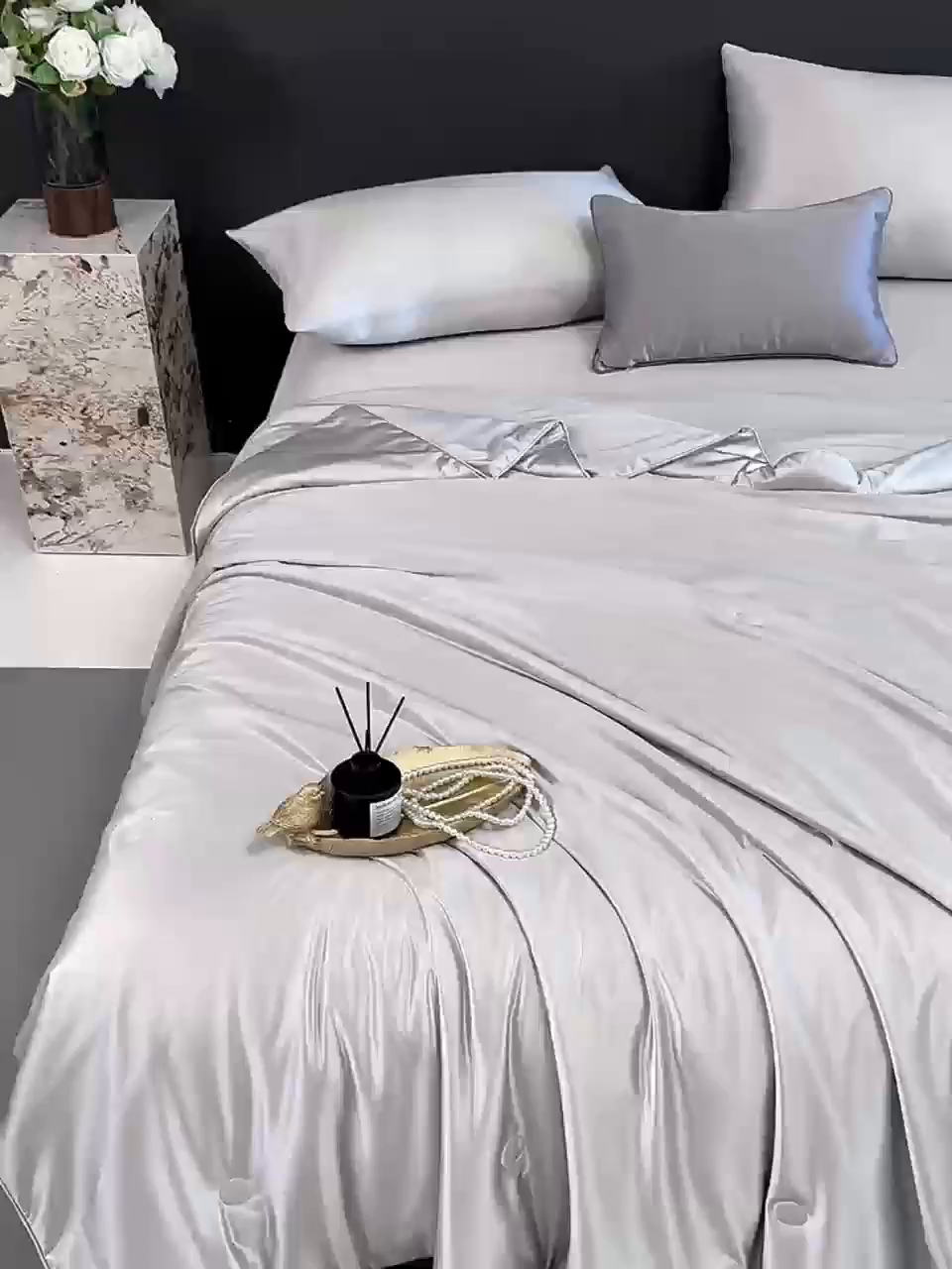 91家纺网 家纺一手货源 找家纺 鸣升家纺 2026新款100%蚕丝夏凉被可水洗柞蚕丝夏被被子被芯蚕丝被空调被蚕丝夏被桑蚕丝被 灰色