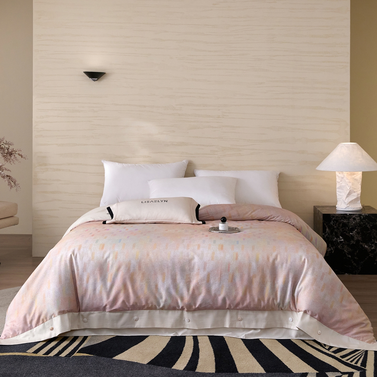 91家纺网 家纺一手货源 找家纺 梧桐树 2026新款60支长绒棉纯棉宽边纽扣系列四件套 N611繁星