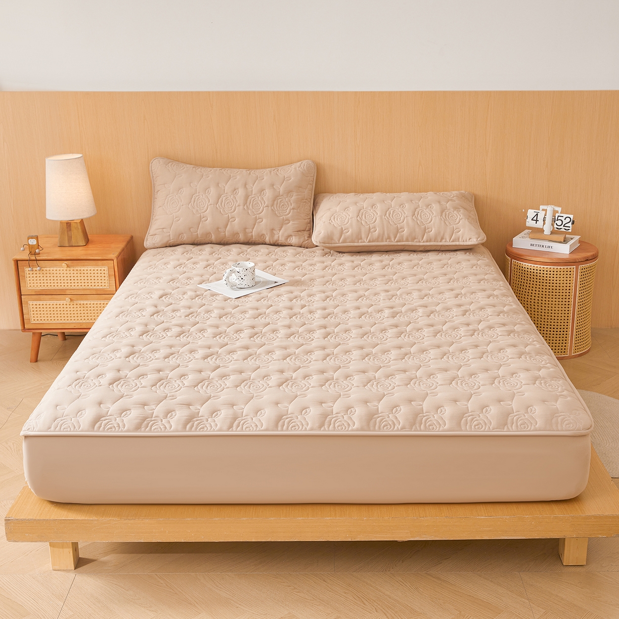 91家纺网 家纺一手货源 找家纺 柔品 2026新款牛奶棉蚕蛹蛋白夹棉单床笠 床笠单件-玫瑰伊人 玫瑰伊人 卡其