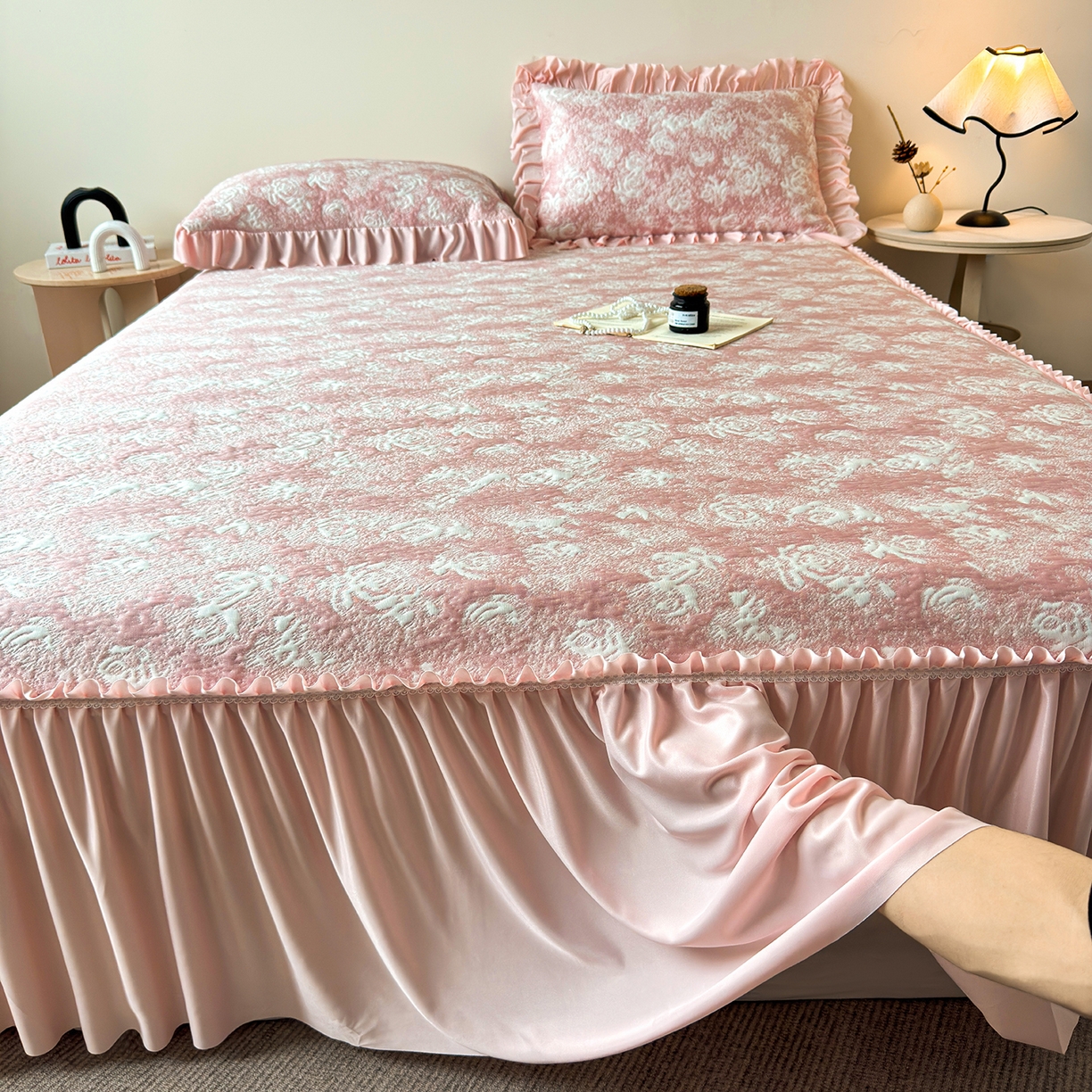 91家纺网 家纺一手货源 找家纺 （总）柔品 2026春夏新款PE中分子床裙款凉席席子-梦里繁花