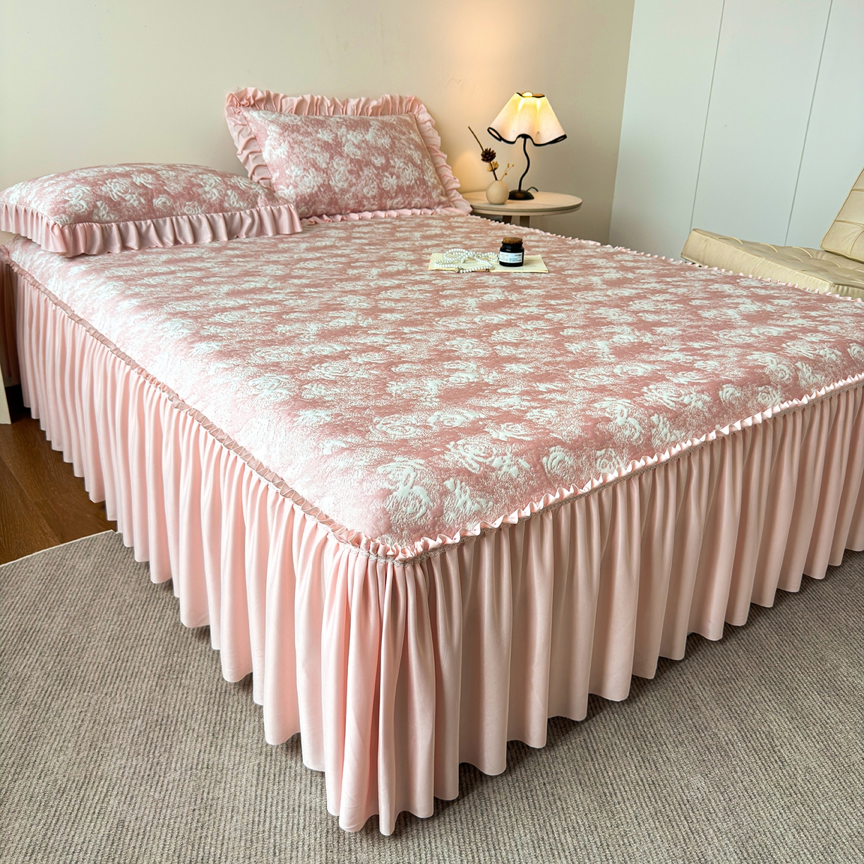 91家纺网 家纺一手货源 找家纺 （总）柔品 2026春夏新款PE中分子床裙款凉席席子-梦里繁花