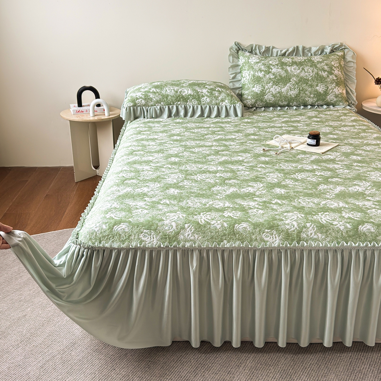 91家纺网 家纺一手货源 找家纺 （总）柔品 2026春夏新款PE中分子床裙款凉席席子-梦里繁花