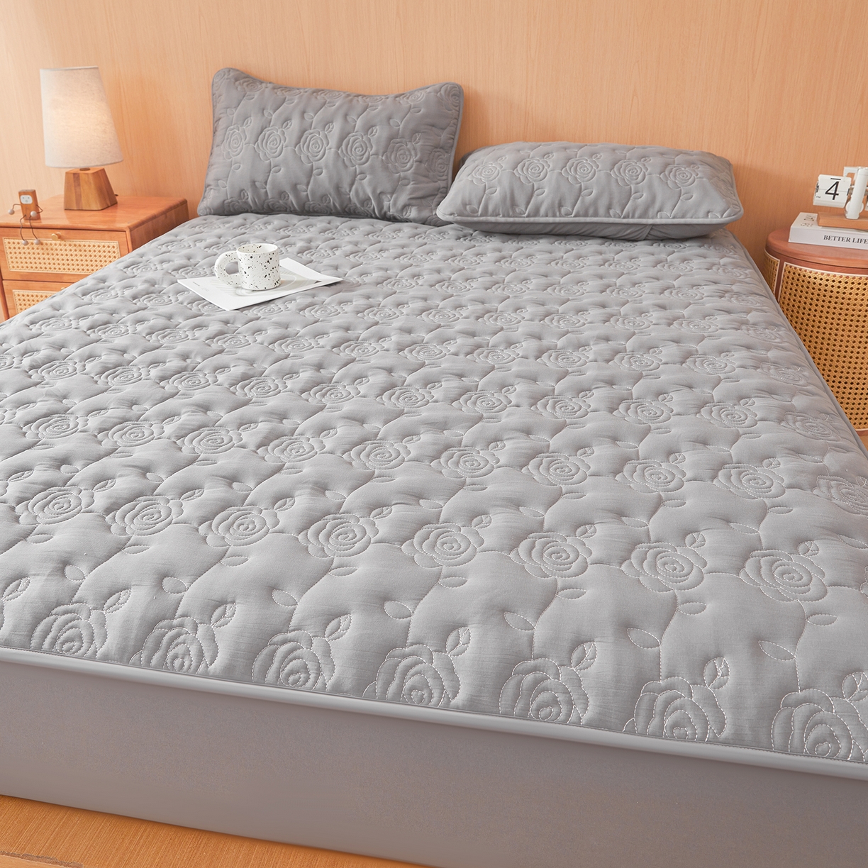 91家纺网 家纺一手货源 找家纺 柔品 2026新款牛奶棉蚕蛹蛋白夹棉单床笠 床笠单件-玫瑰伊人 玫瑰伊人 深灰