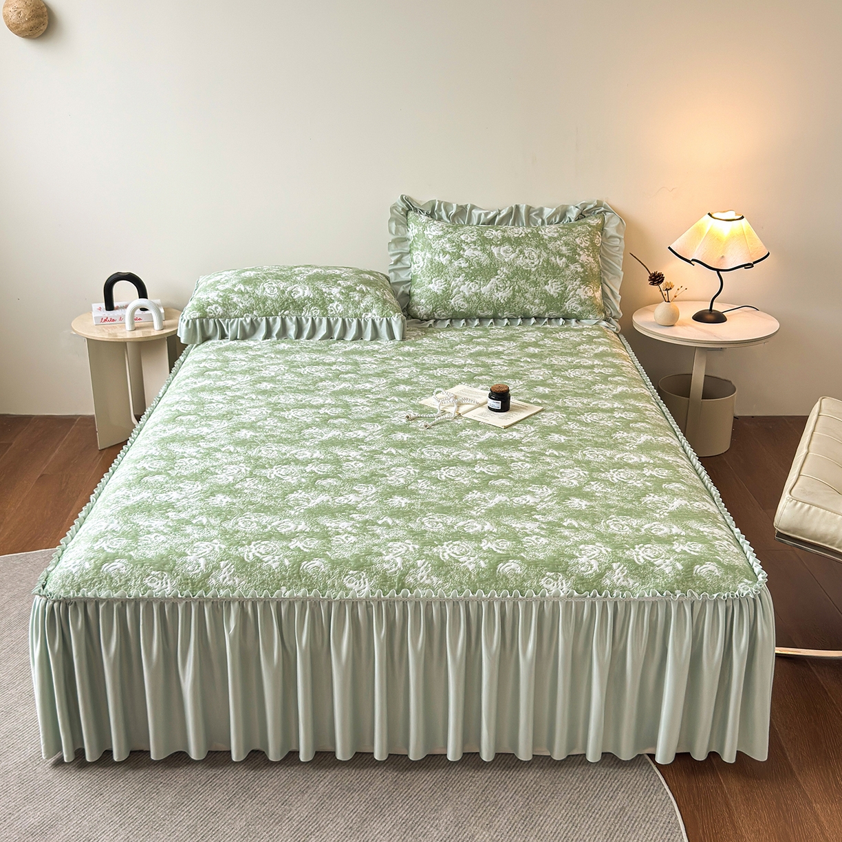 91家纺网 家纺一手货源 找家纺 柔品 2026春夏新款PE中分子床裙款凉席席子-梦里繁花 床裙 梦里繁花 绿