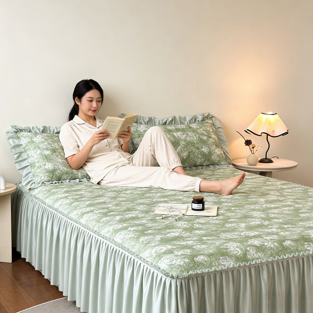 91家纺网 家纺一手货源 找家纺 柔品 2026春夏新款PE中分子床裙款凉席席子-梦里繁花 床裙 梦里繁花 绿