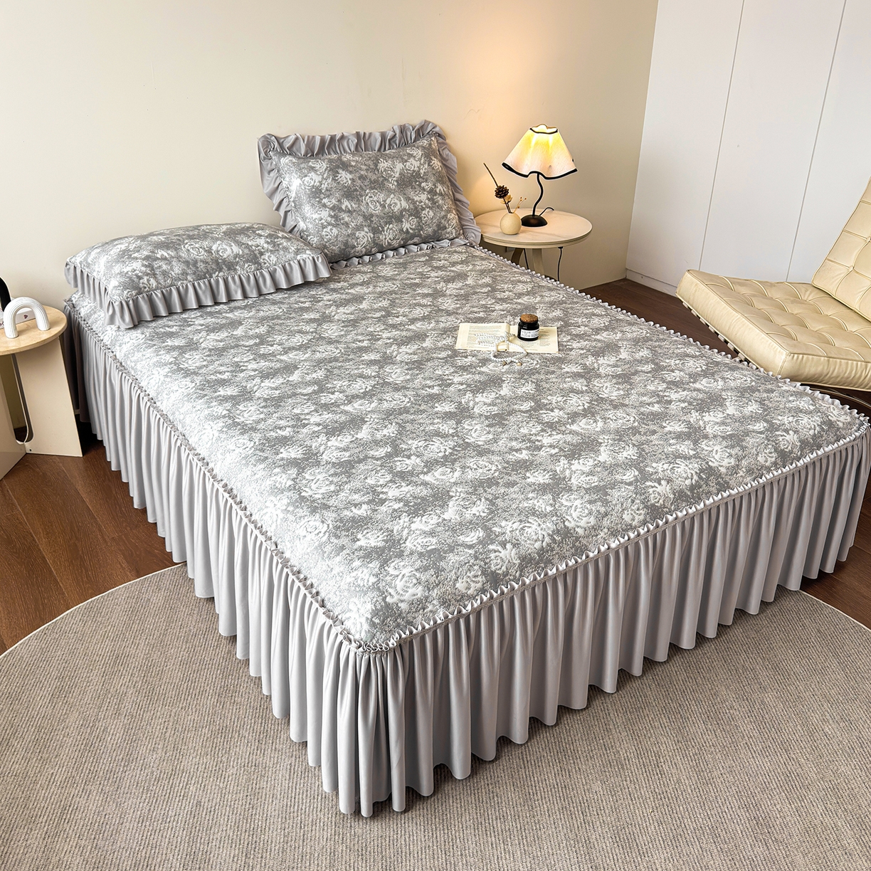 91家纺网 家纺一手货源 找家纺 柔品 2026春夏新款PE中分子床裙款凉席席子-梦里繁花 床裙梦里繁花 灰