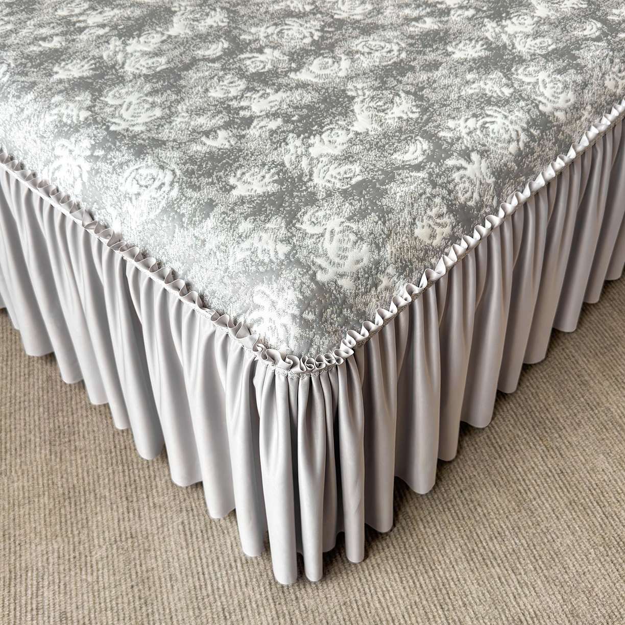 91家纺网 家纺一手货源 找家纺 柔品 2026春夏新款PE中分子床裙款凉席席子-梦里繁花 床裙梦里繁花 灰