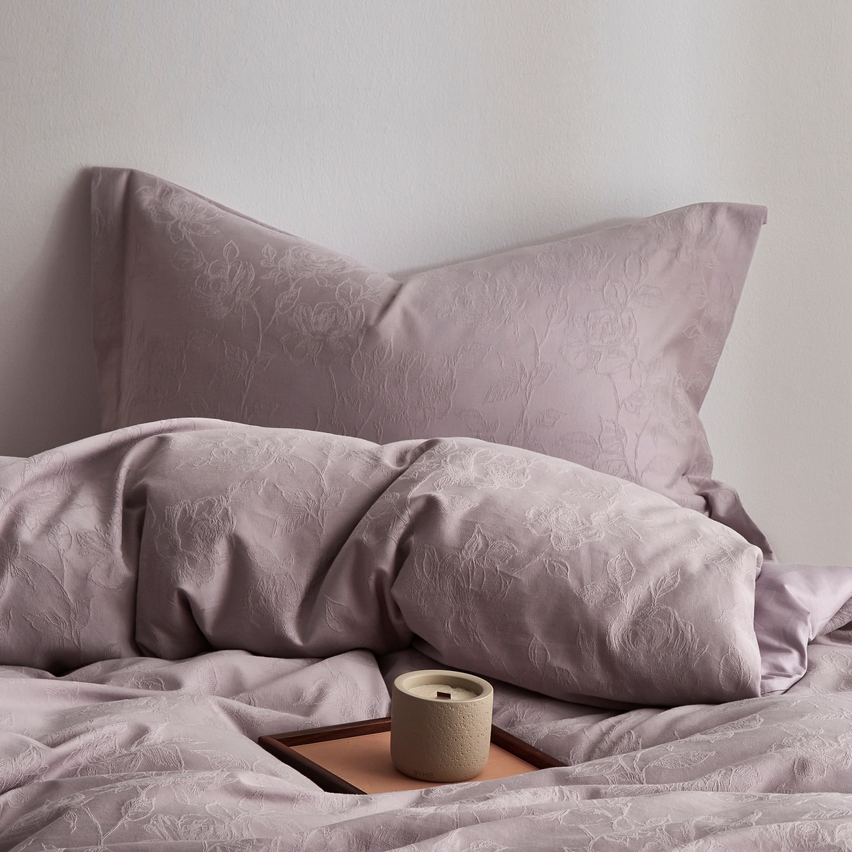 91家纺网 家纺一手货源 找家纺 顾家家居 2026新款AB面全棉厚织提花四件套 芍药-雾紫